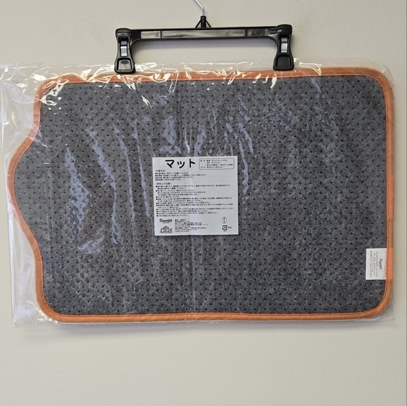 Sanrio Hangyodon Floor Mat Orange - Picture 4 of 8